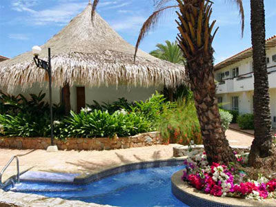 Ld Palm Beach Hotel Playa El Agua Luaran gambar